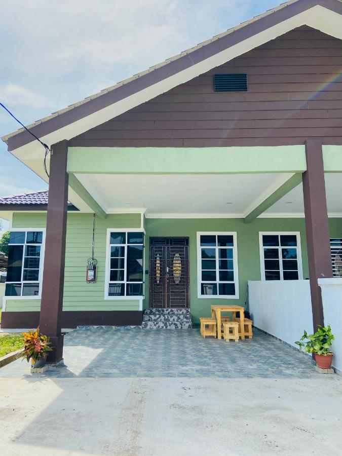 De Jara Guesthouse Dungun For Malay المظهر الخارجي الصورة